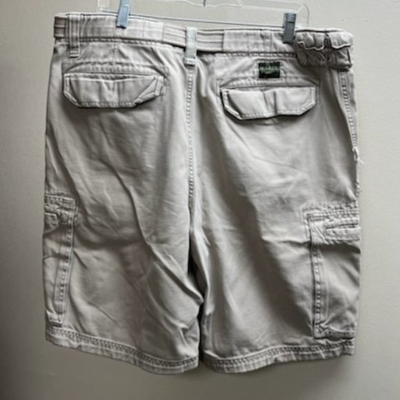 Old Navy Mens Cargo Shorts Cream/Tan 38 Waist - Picture 2 of 9